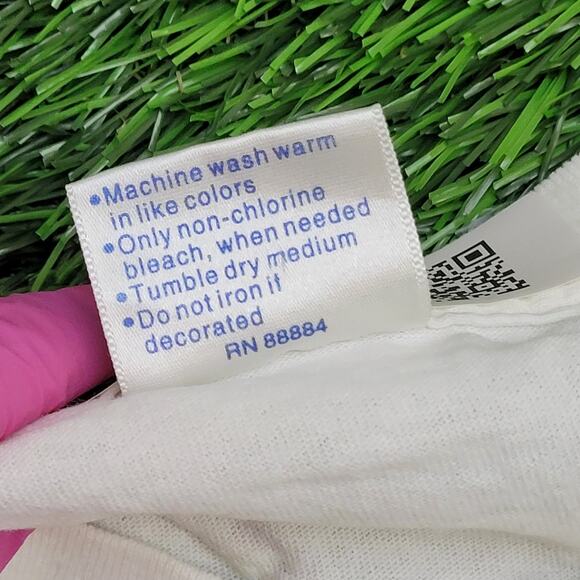 Vintage 90s Who Let the Dogs Out Shirt Medium 20x26 White - Picture 8 of 13